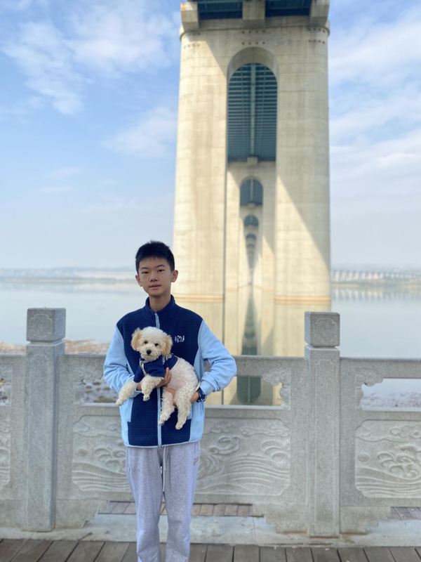 东校区八1班 金铭泽 东校区八1班 金铭泽